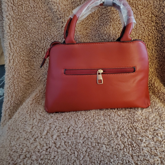 Red Purse - Picture 3 of 6